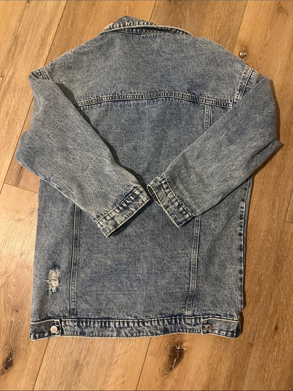 Vintage-Inspired Distressed Denim Jacket - Blue